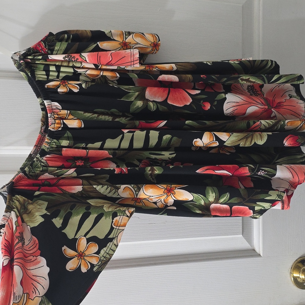 Eclipse Floral Black and Green Top